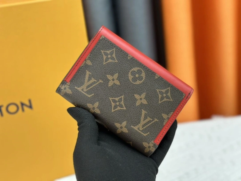 LV Wallets 4233H-0408