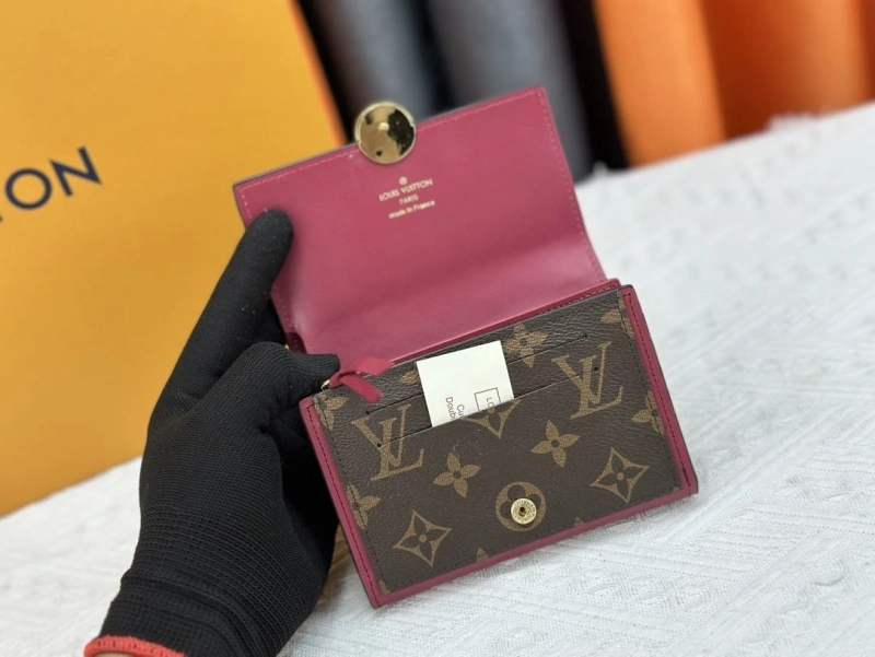 LV Wallets 4233H-0410