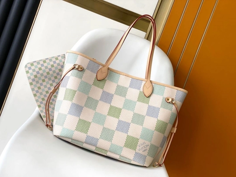 LV Shopping Bags 4233H-0440