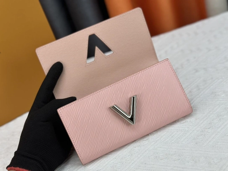 LV Wallets 4233H-0443
