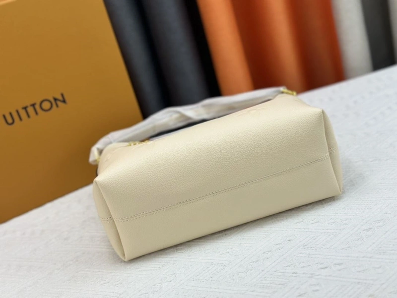 LV Shopping Bags 4233H-0517