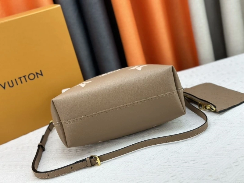 LV Shopping Bags 4233H-0518