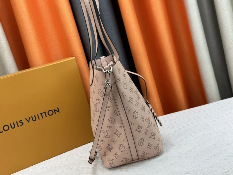 LV Shopping Bags 4233H-0522