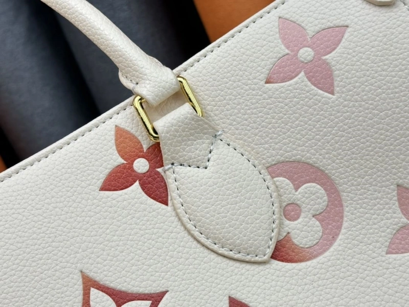 LV Shopping Bags 4233H-0526