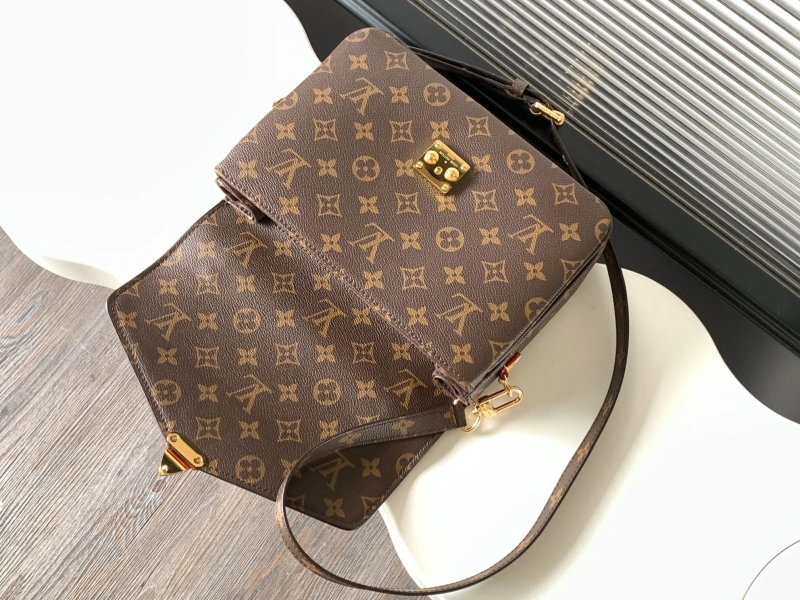LV Satchel bags 4233H-0556