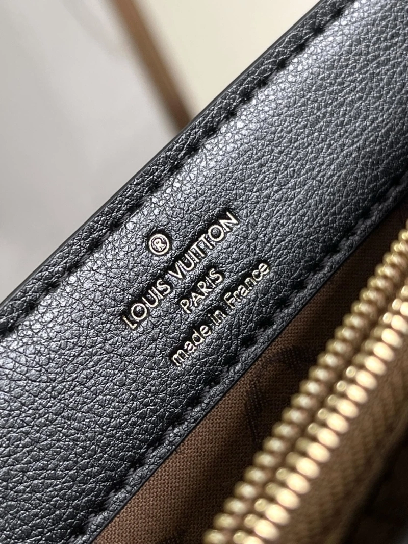 LV Satchel bags 4233H-0679