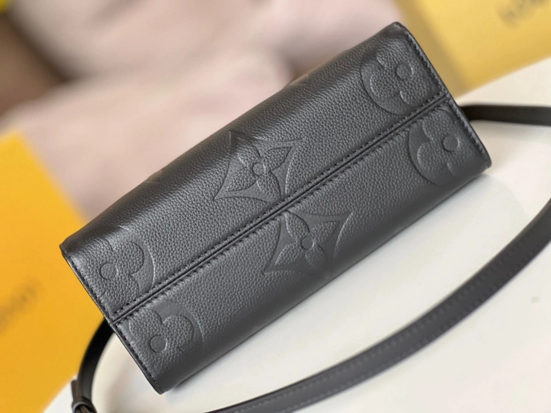 LV Shopping Bags 4233H-0724