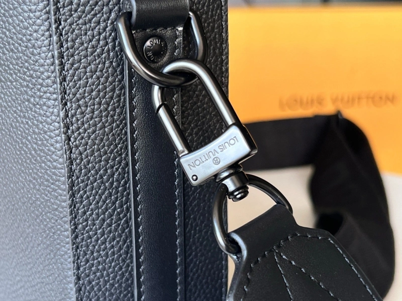 LV Mens Briefcases 4233H-0744