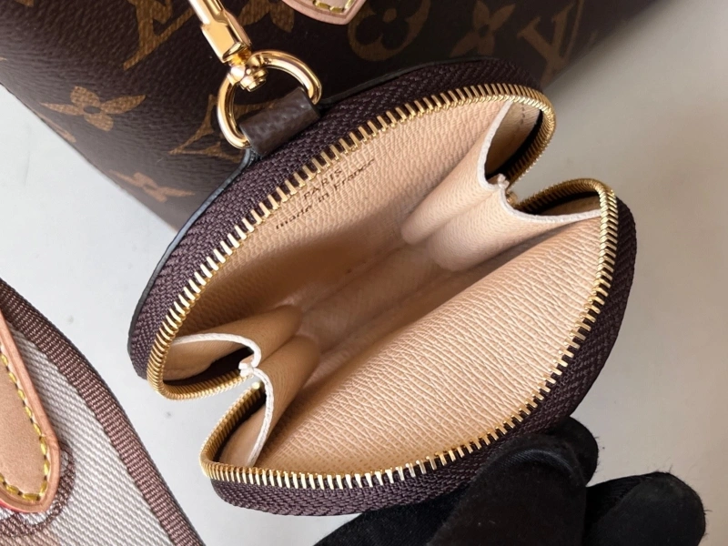 LV Shopping Bags 4233H-0750