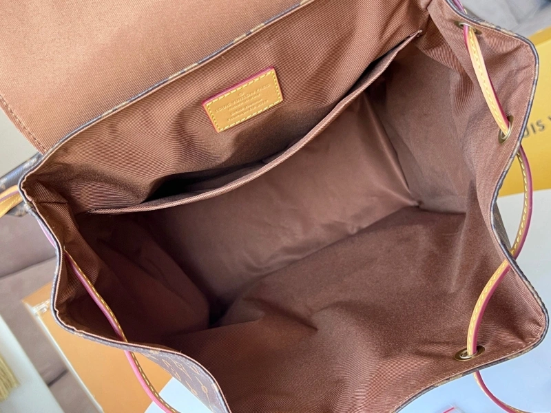 LV Backpacks 4233H-0761