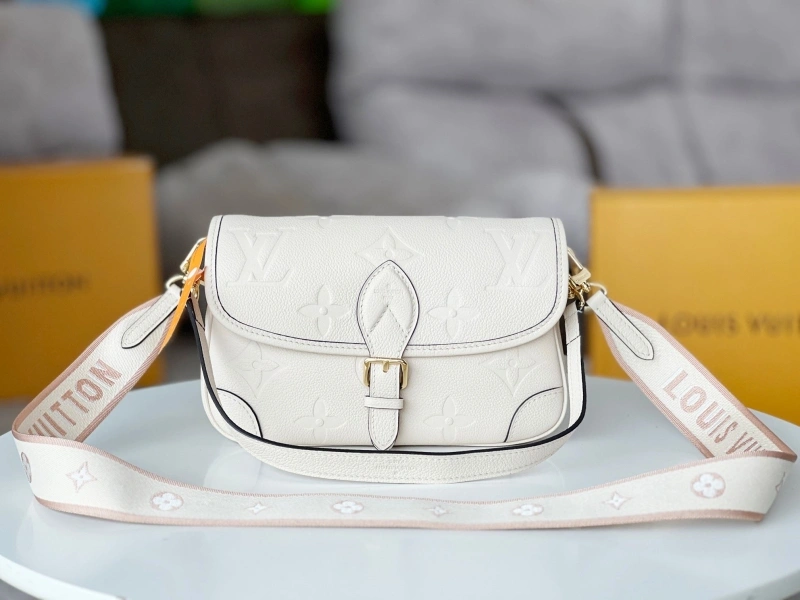 LV Satchel bags 4233H-0788