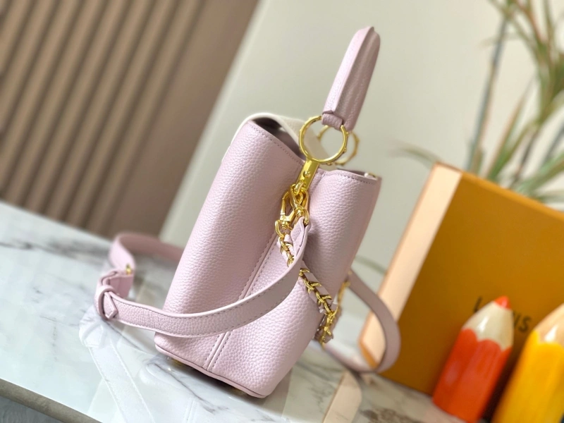 LV Capucines Bags 4233H-0837