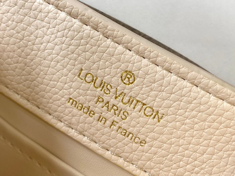 LV Capucines Bags 4233H-0845