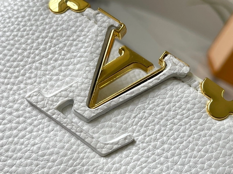 LV Capucines Bags 4233H-0847