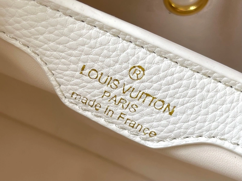 LV Capucines Bags 4233H-0848