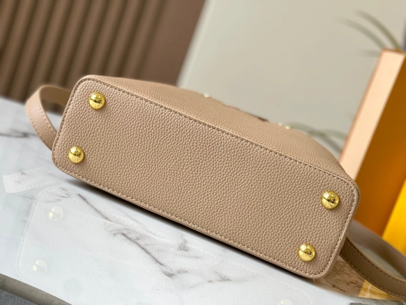 LV Capucines Bags 4233H-0851