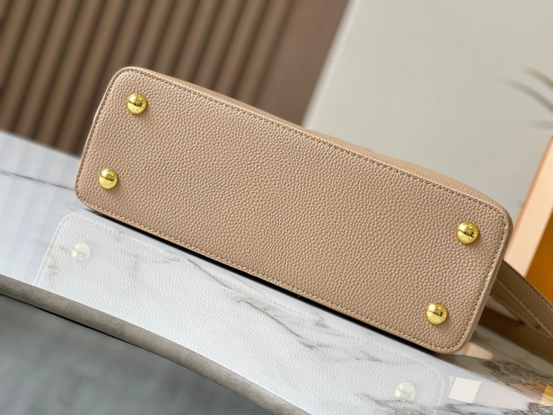 LV Capucines Bags 4233H-0852