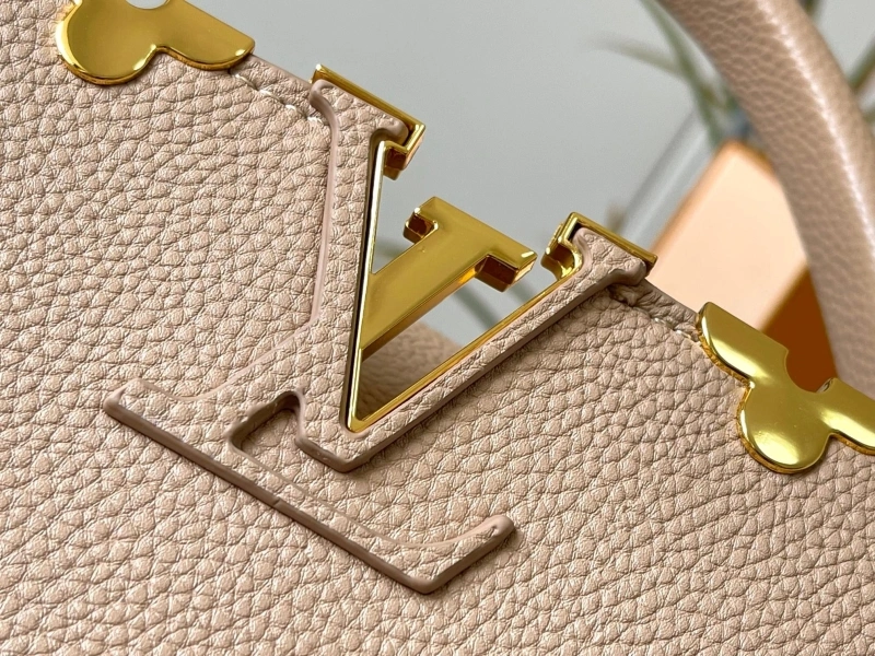 LV Capucines Bags 4233H-0852