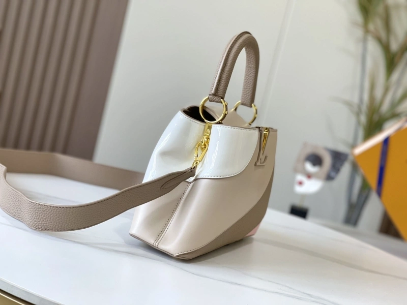 LV Capucines Bags 4233H-0859