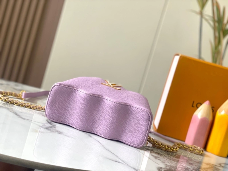 LV Capucines Bags 4233H-0865