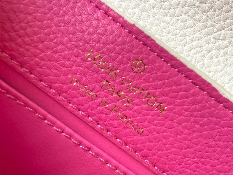 LV Capucines Bags 4233H-0868