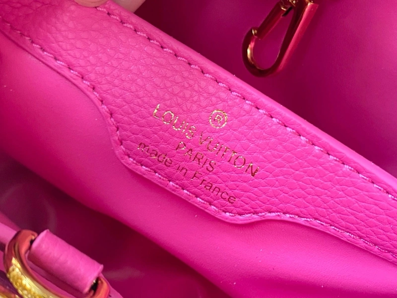 LV Capucines Bags 4233H-0869