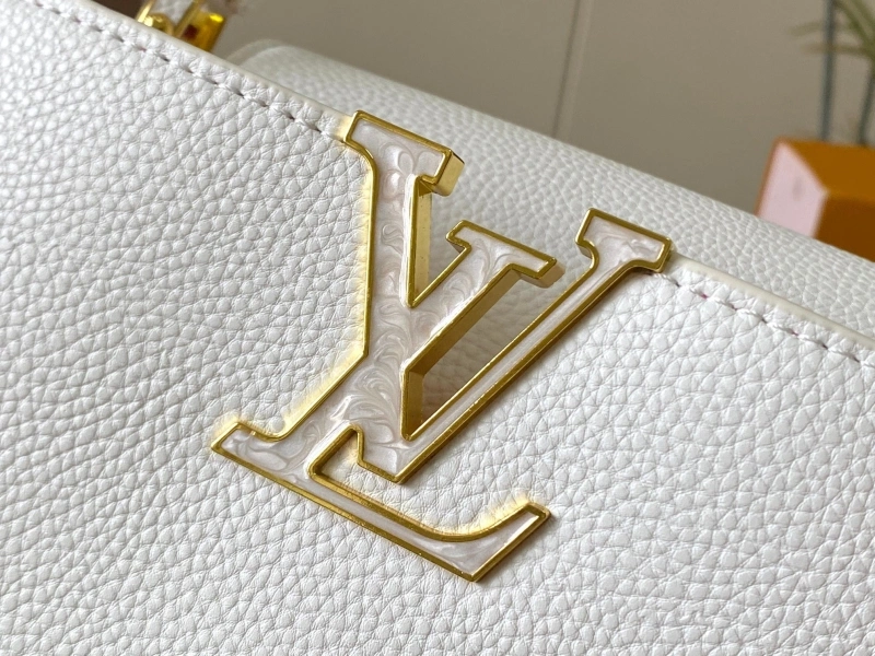 LV Capucines Bags 4233H-0870