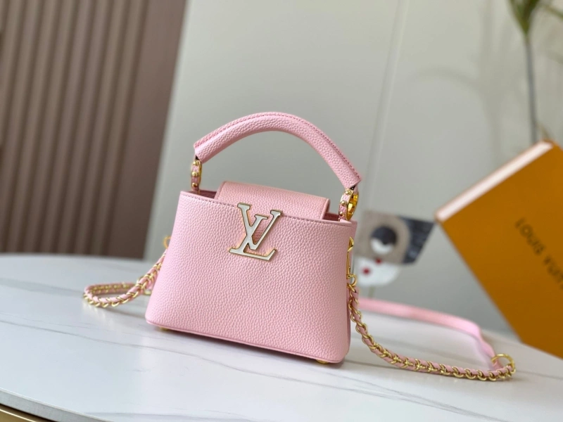 LV Capucines Bags 4233H-0882
