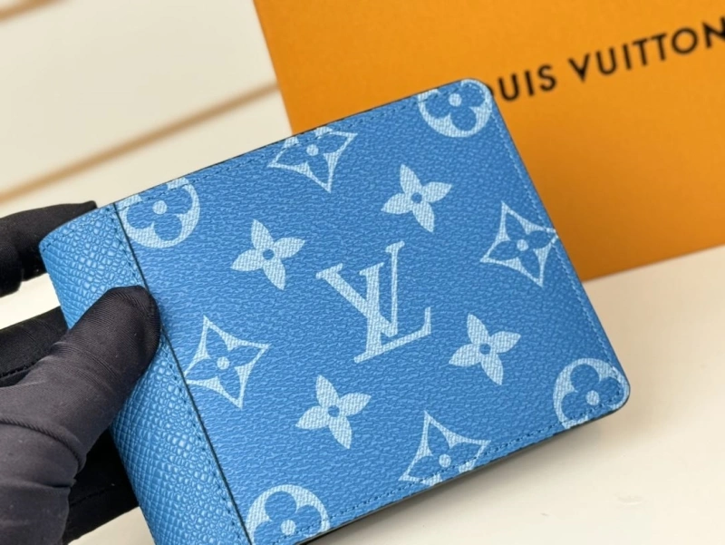 LV Wallets 4233H-0913