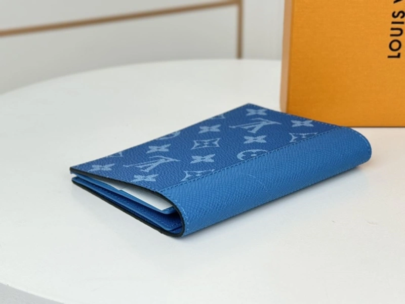 LV Wallets 4233H-0914