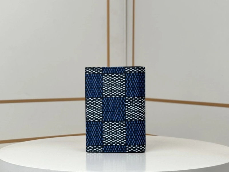 LV Wallets 4233H-0922