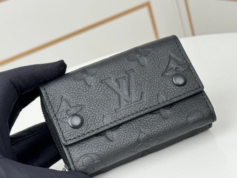 LV Wallets 4233H-0924