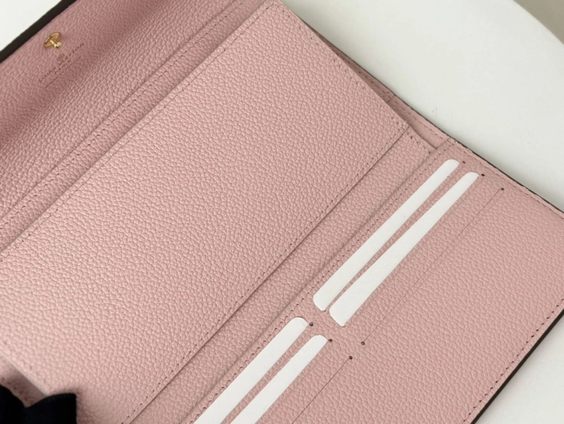 LV Wallets 4233H-0932