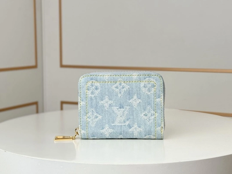 LV Wallets 4233H-0947