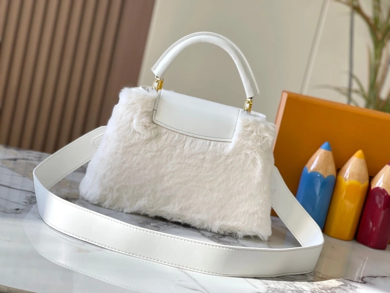 LV Capucines Bags 4233H-1194