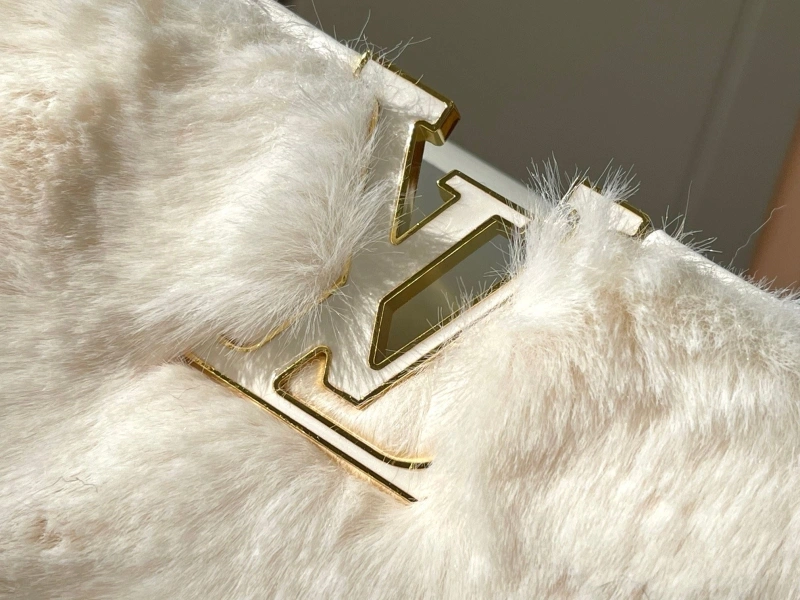 LV Capucines Bags 4233H-1194