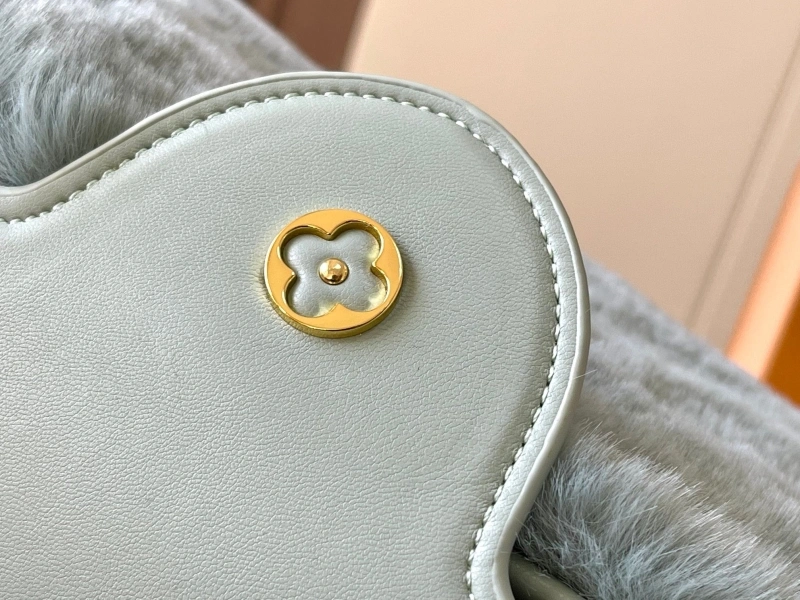 LV Capucines Bags 4233H-1196