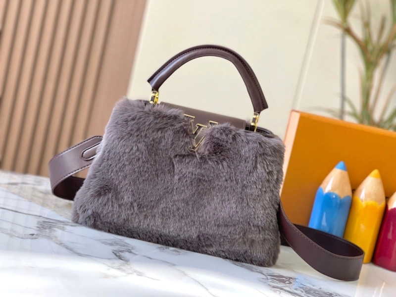 LV Capucines Bags 4233H-1198