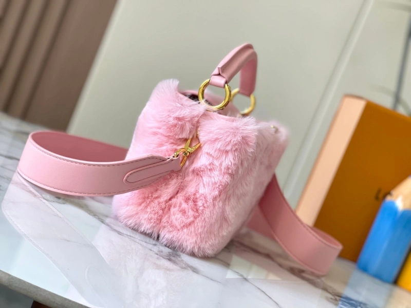 LV Capucines Bags 4233H-1201