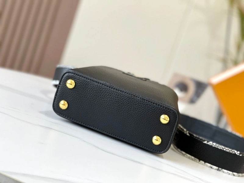 LV Capucines Bags 4233H-1211