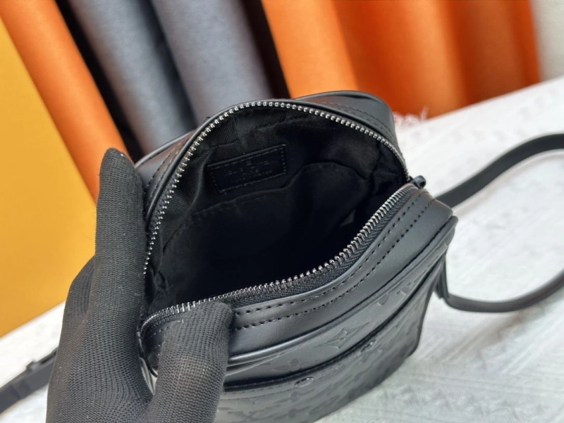 LV Satchel bags 4233H-1252