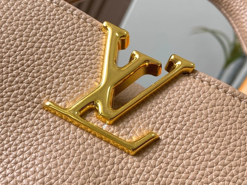 LV Capucines Bags 4233H-1282