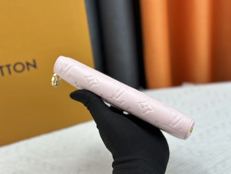 LV Wallets 4233H-1319