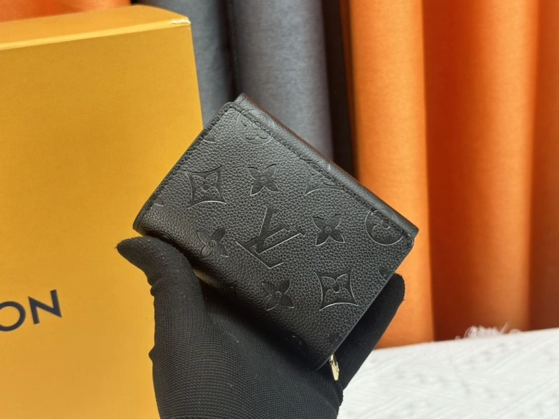 LV Wallets 4233H-1321