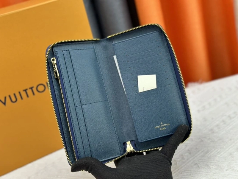 LV Wallets 4233H-1324