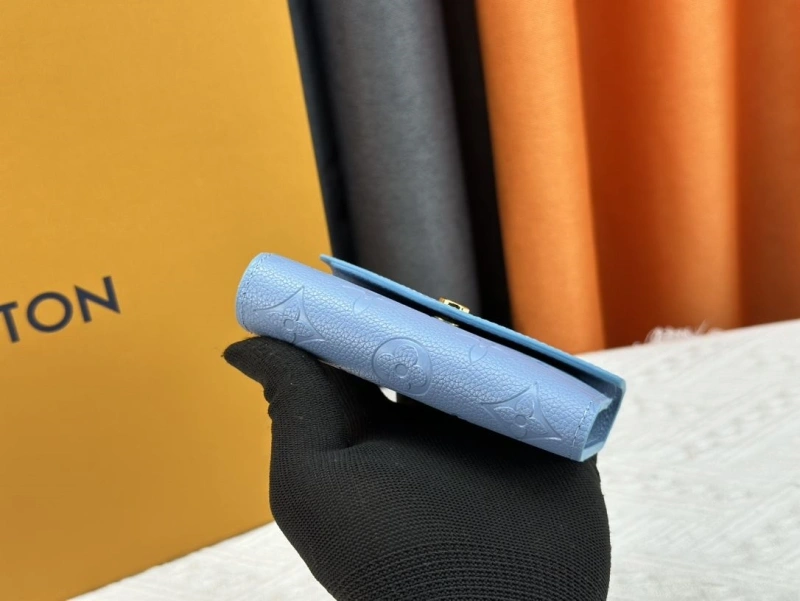 LV Wallets 4233H-1329