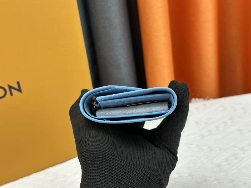 LV Wallets 4233H-1329