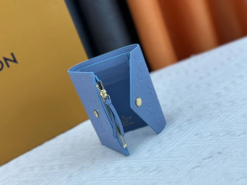 LV Wallets 4233H-1329