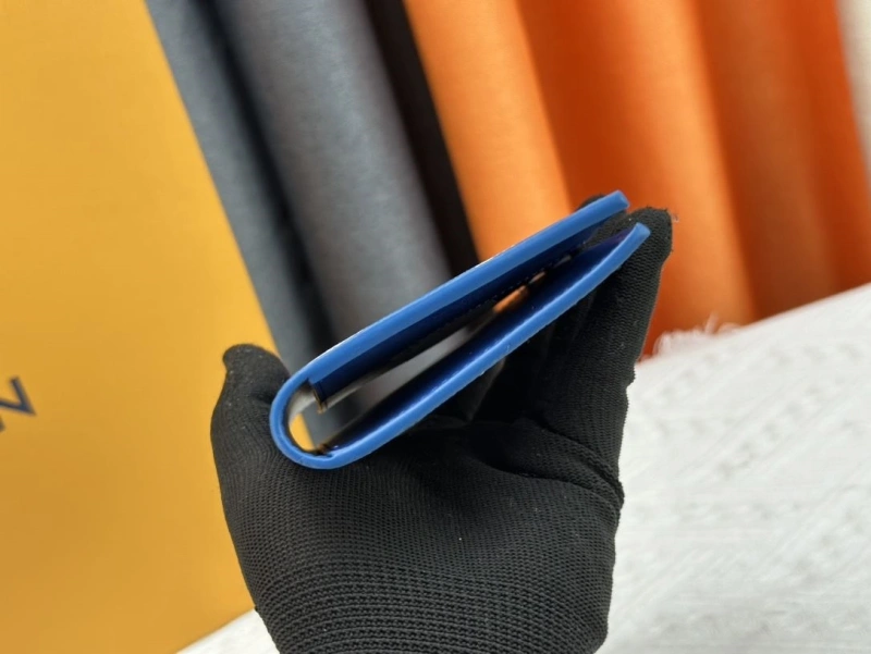 LV Wallets 4233H-1332