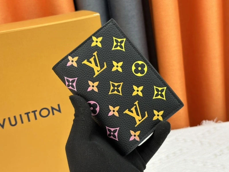 LV Wallets 4233H-1336